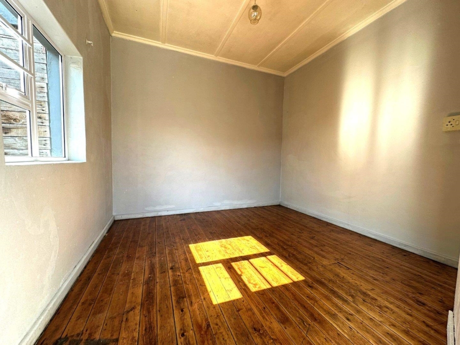 6 Bedroom Property for Sale in Sidwell Eastern Cape